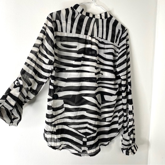 Charlotte Russe Sheer Black White Stripe Blouse NWT - Picture 6 of 6